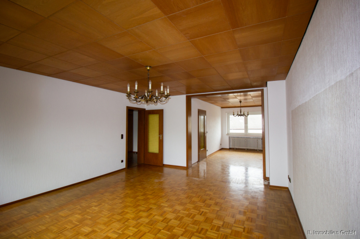 2 Räume OG-Wohnung