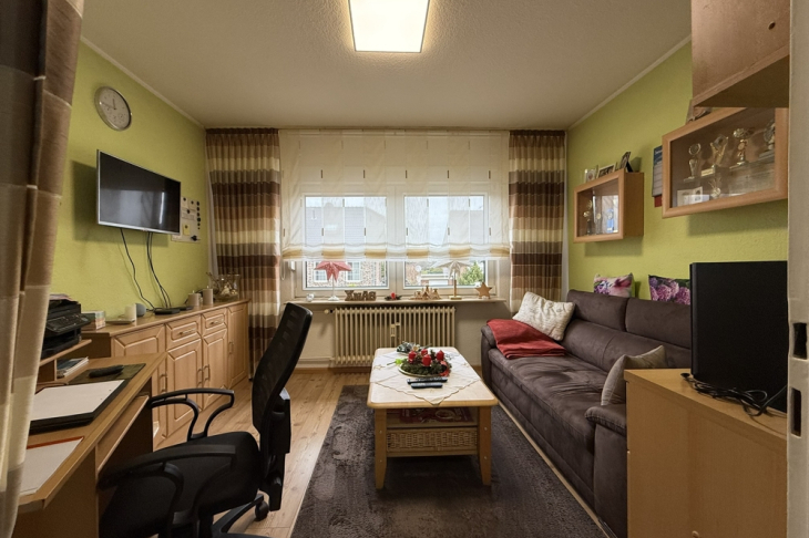 2. Zimmer Wohnung Obergeschoss