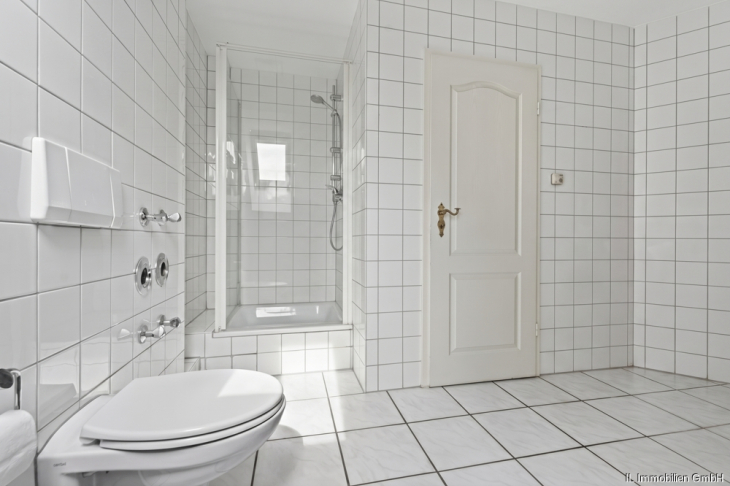 Bad mit Dusche