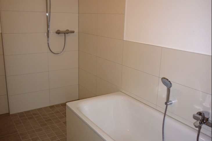 Badezimmer Ansicht 2