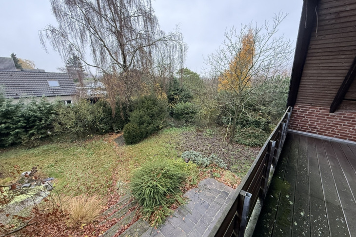 Blick in den Garten aus dem OG