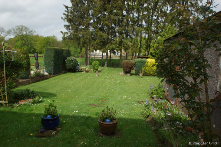 Blick in den Garten II