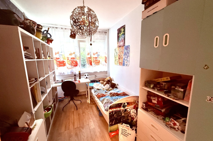 Kinder-/Arbeitszimmer