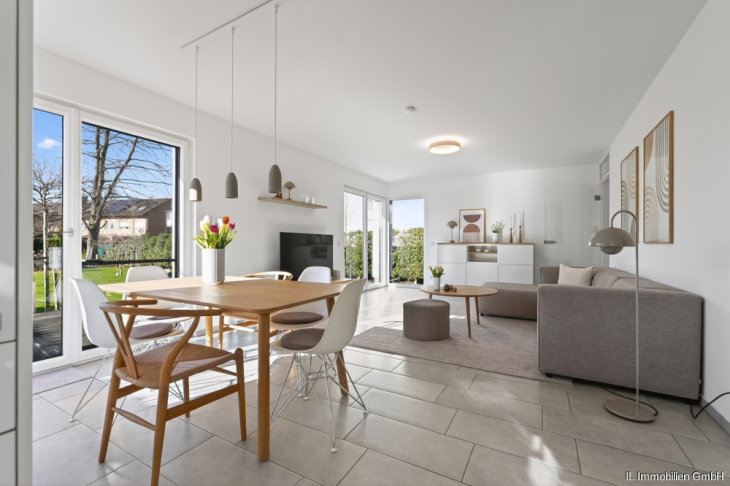 Neubau/Altbau WHG 2 Blick aus der Küche in Wohn-/Esszimmer