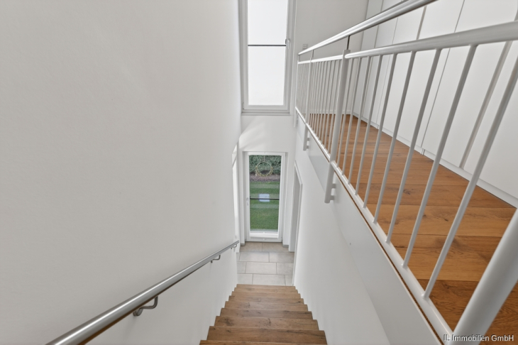 Neubau/Altbau WHG 2 Treppenaufgang 