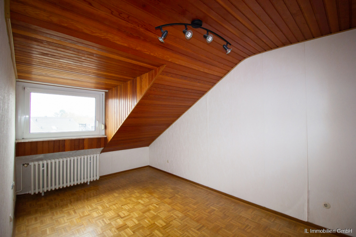 Raum 3 DG-Wohnung