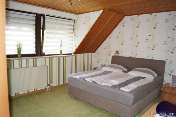 Schlafzimmer 3